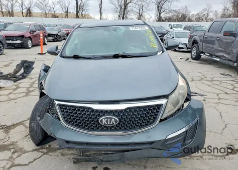 2015 Kia Sportage Lx z USA, uszkodzony, nr VIN KNDPB3AC2F7672905